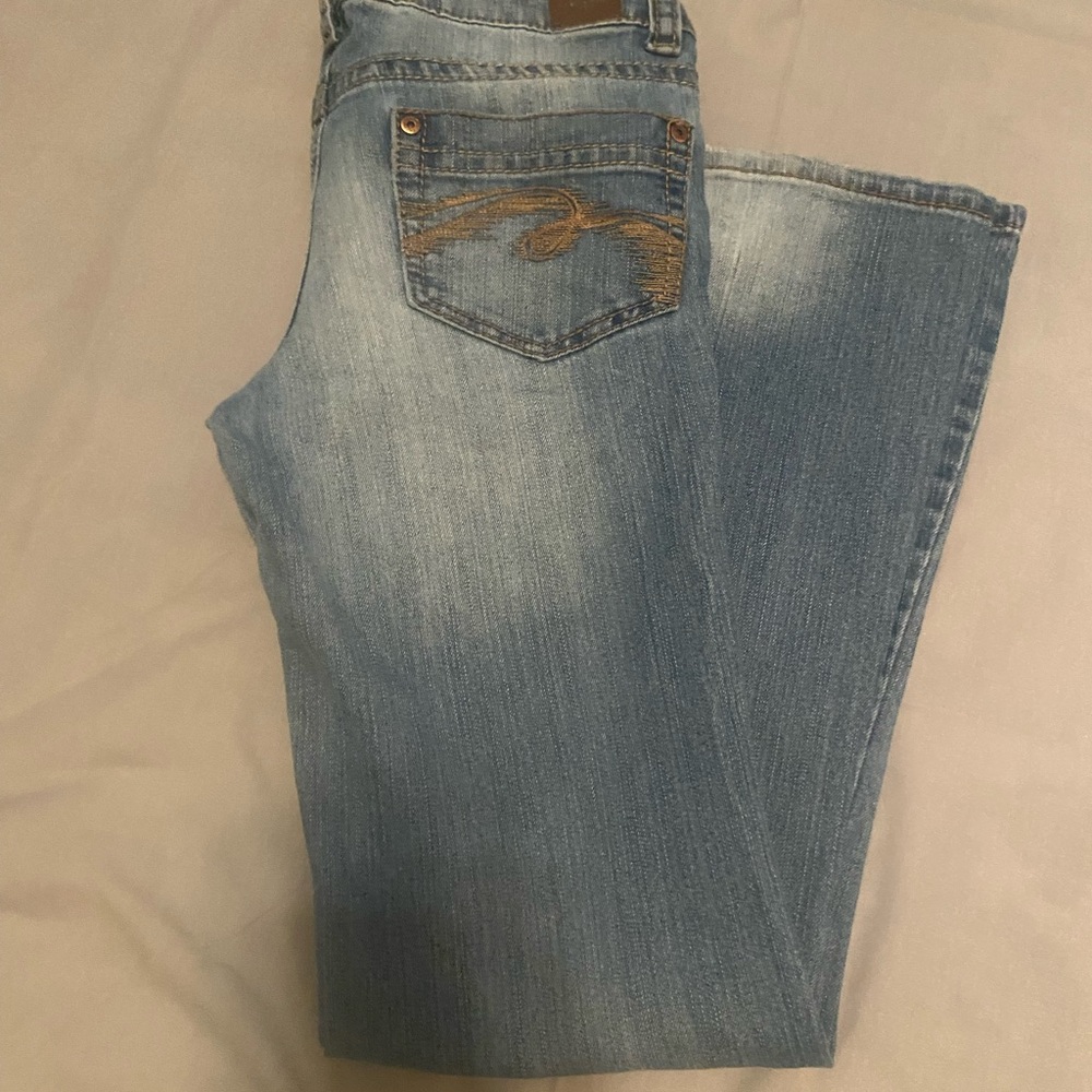 Girl’s Boot Cut Jeans - Picture 5 of 5